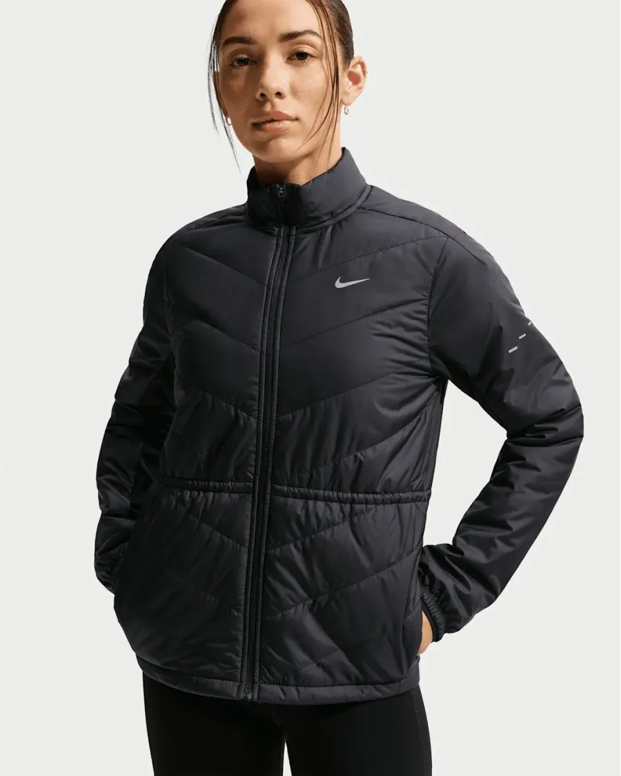 Куртка Nike Swift Therma-FIT Running HV2744-010