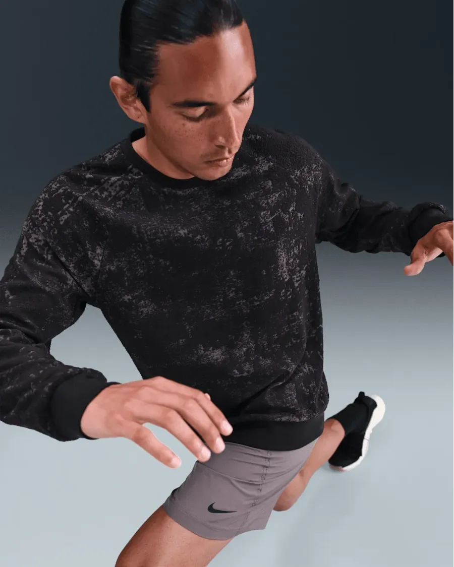 Кофта Nike Primary Therma-FIT Versatile Crew HV3805-010