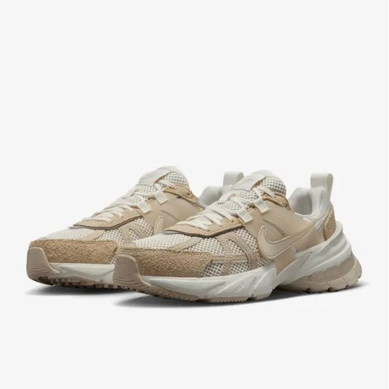 Кросівки Nike V2K Run HV3917-133