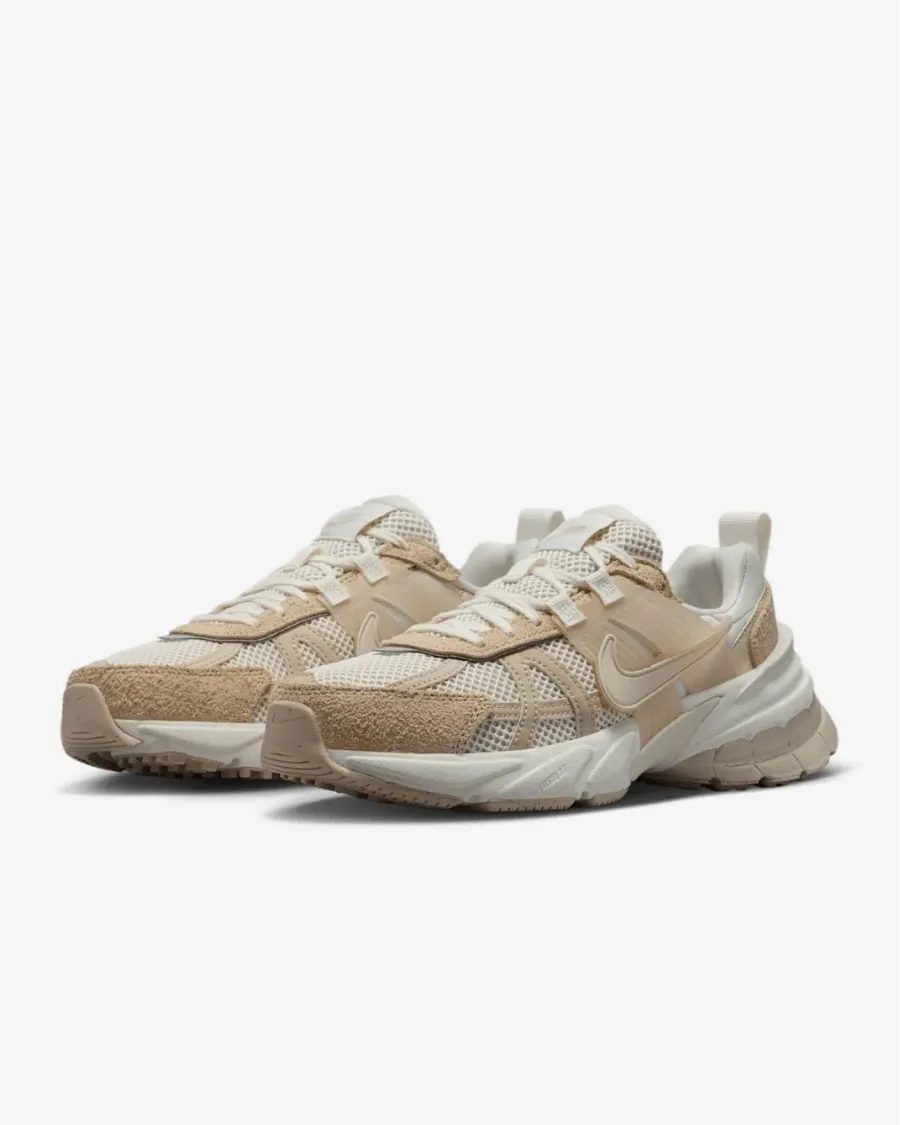 Кросівки Nike V2K Run HV3917-133