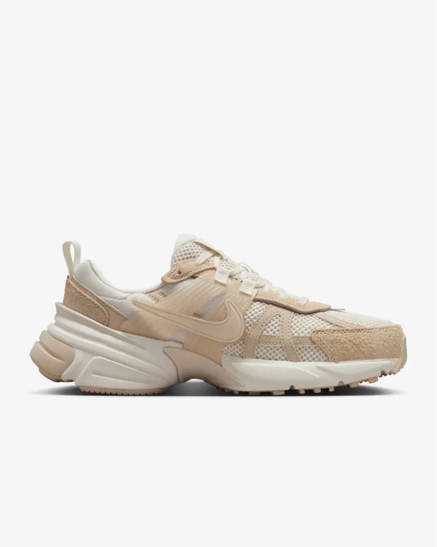 Кросівки Nike V2K Run HV3917-133