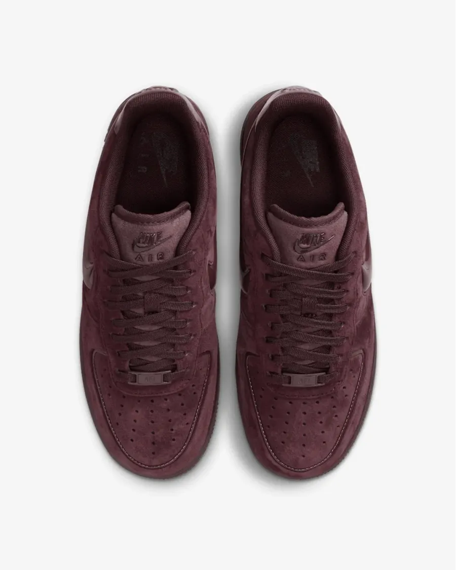 Кросівки Nike Air Force 1 07 HV4406-600