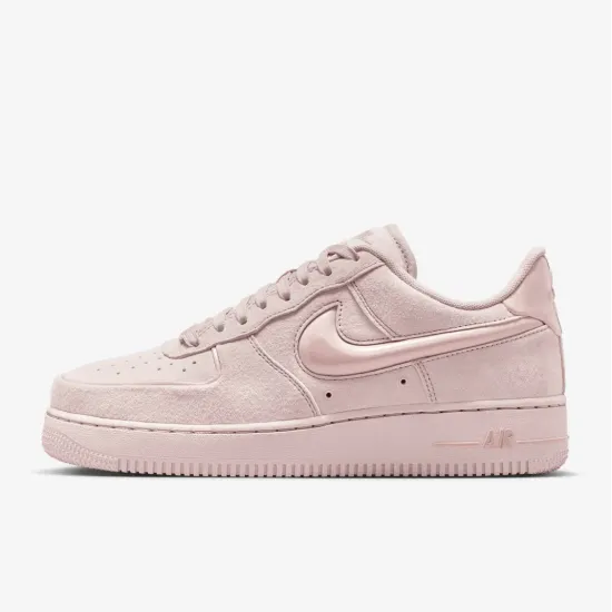 Кросівки Nike Air Force 1 07 HV4406-601