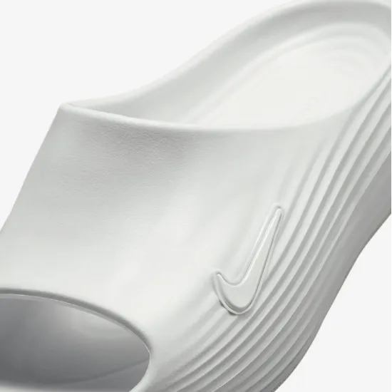 Тапочки Nike ReactX Rejuven8 HV4479-100