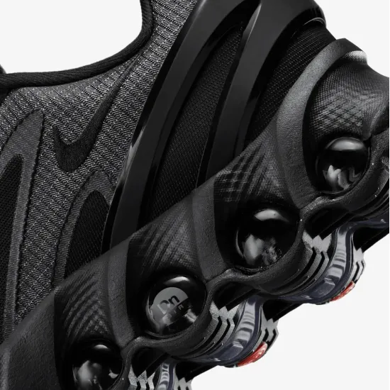 Кросівки Nike Air Max Dn8 HV4525-001
