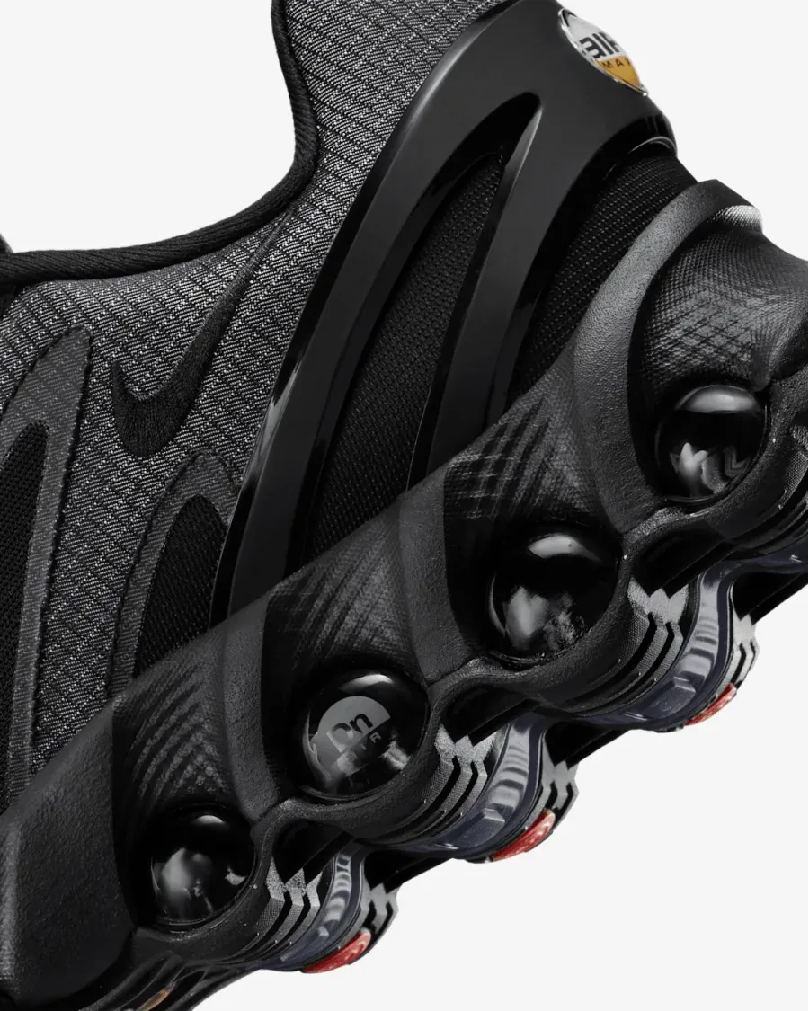 Кросівки Nike Air Max Dn8 HV4525-001