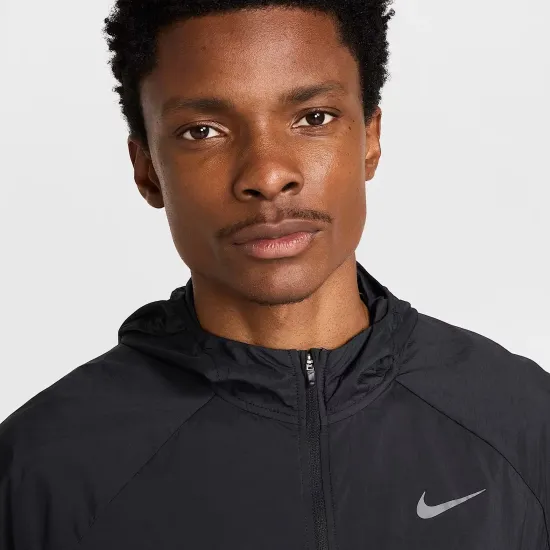 Куртка Nike Stride Repel UV Running HV4548-010