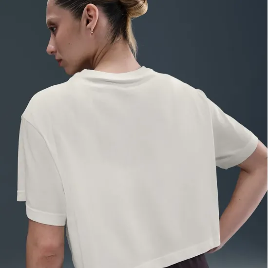 Футболка Nike Club Short Sleeve Crop Tee HV4947-110
