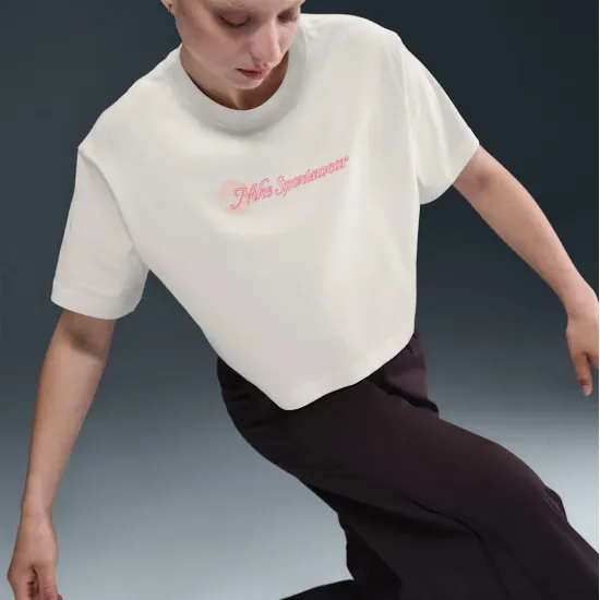 Футболка Nike Club Short Sleeve Crop Tee HV4947-110