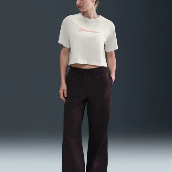 Футболка Nike Club Short Sleeve Crop Tee HV4947-110