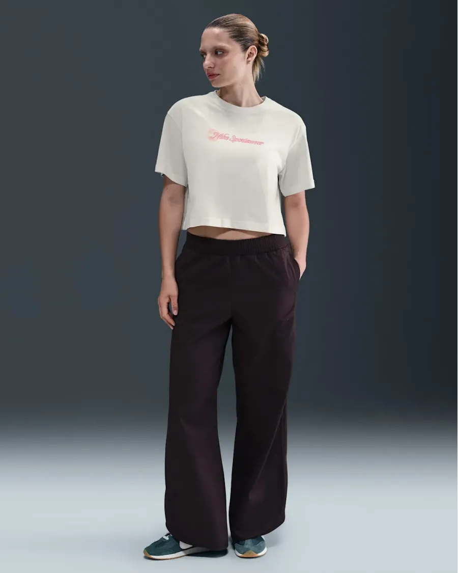 Футболка Nike Club Short Sleeve Crop Tee HV4947-110