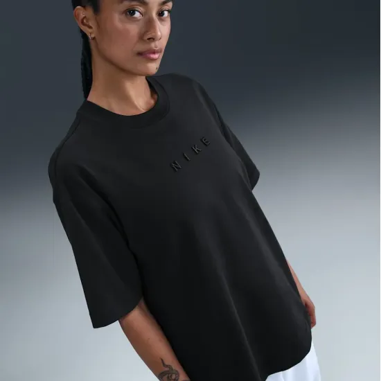 Футболка Nike Sportswear Oversized Short-Sleeve HV4957-010