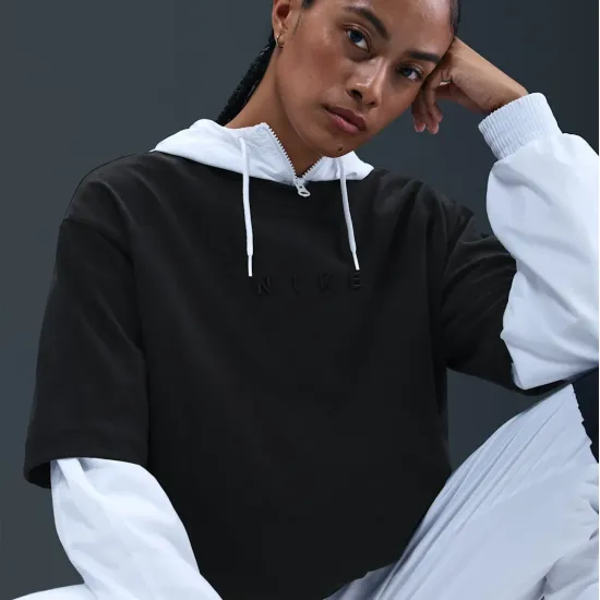 Футболка Nike Sportswear Oversized Short-Sleeve HV4957-010