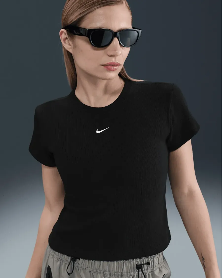 Футболка Nike Sportswear Tight Ribbed Short-Sleeve HV4994-010