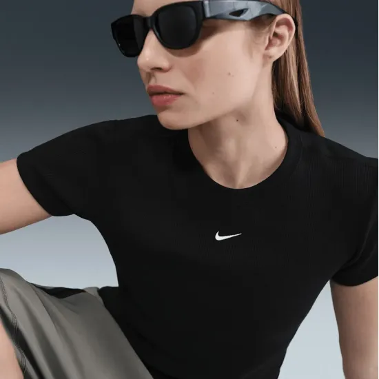 Футболка Nike Sportswear Tight Ribbed Short-Sleeve HV4994-010