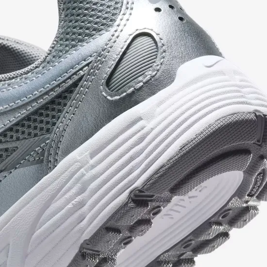 Кросівки Nike P-6000 HV5064-004