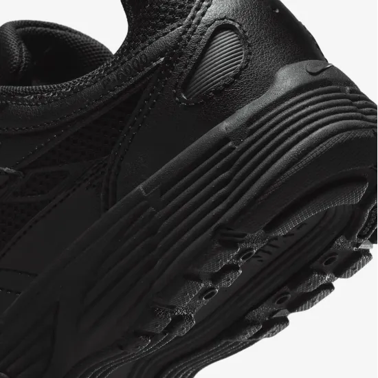 Кросівки Nike P-6000 HV5064-011