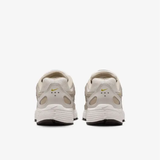 Кросівки Nike P-6000 HV5064-018
