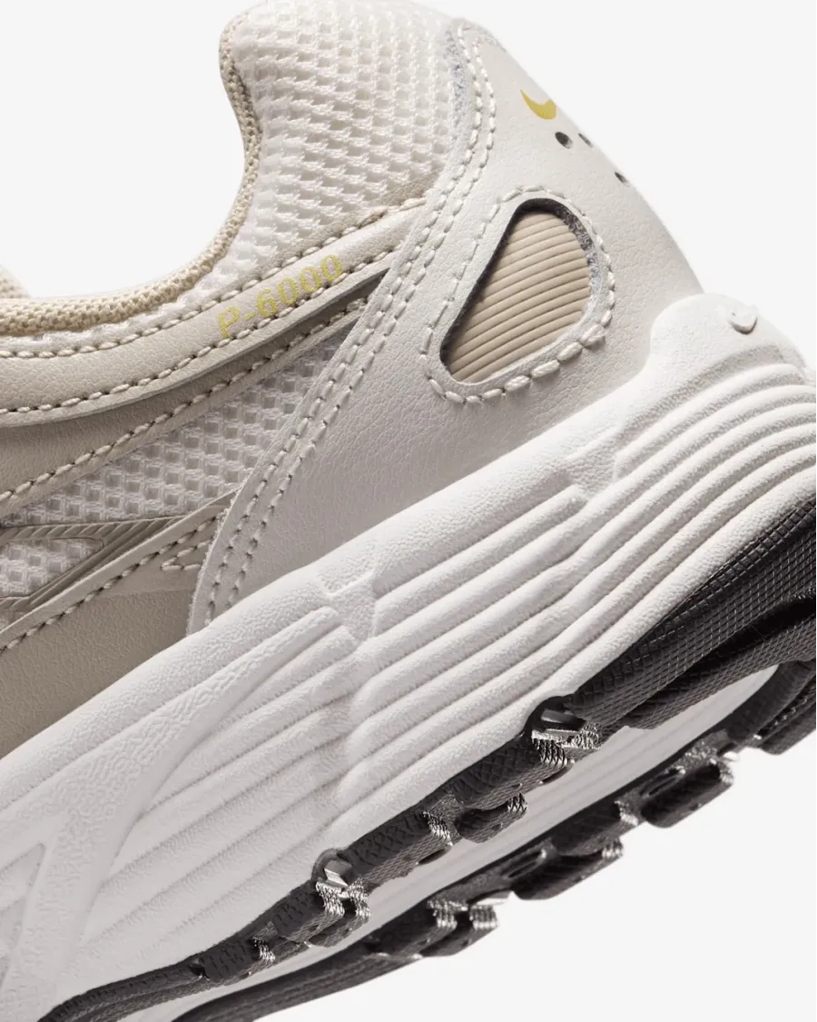 Кросівки Nike P-6000 HV5064-018