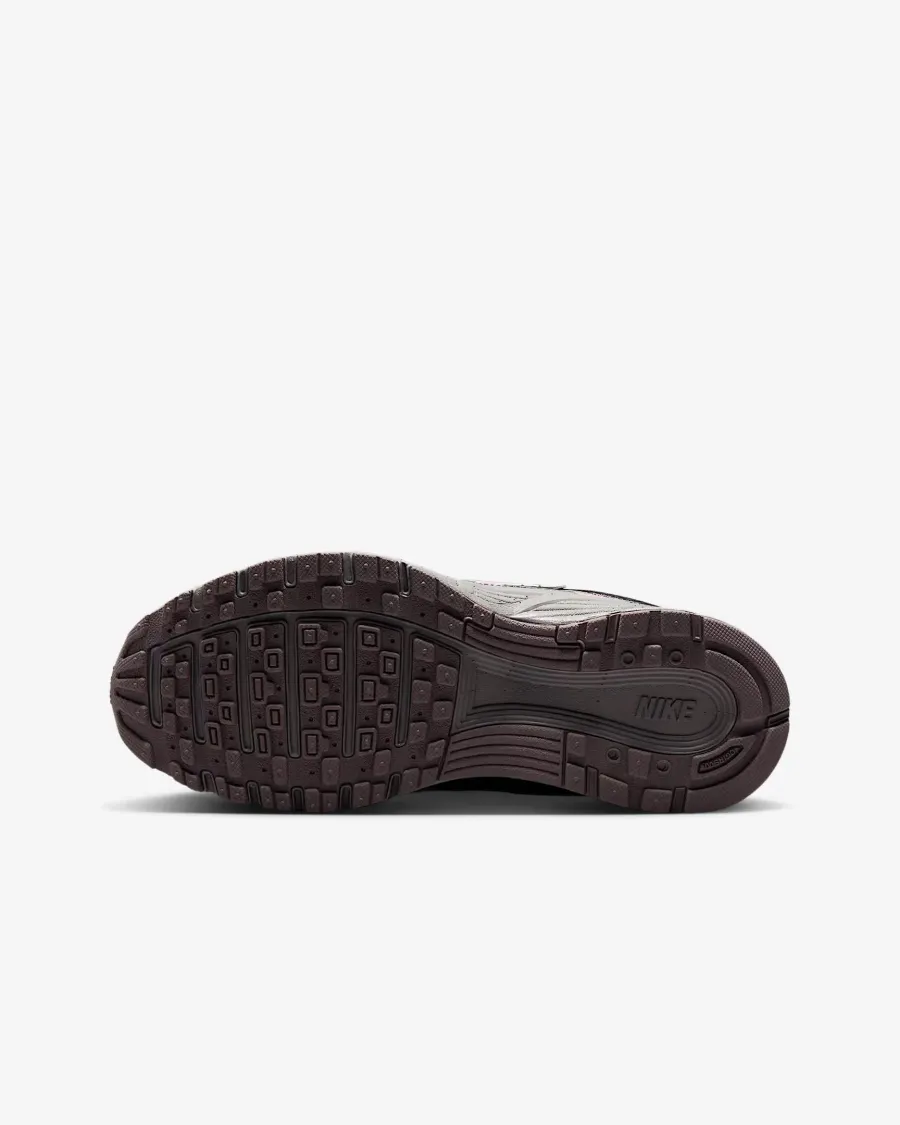 Кросівки Nike P-6000 HV5064-200