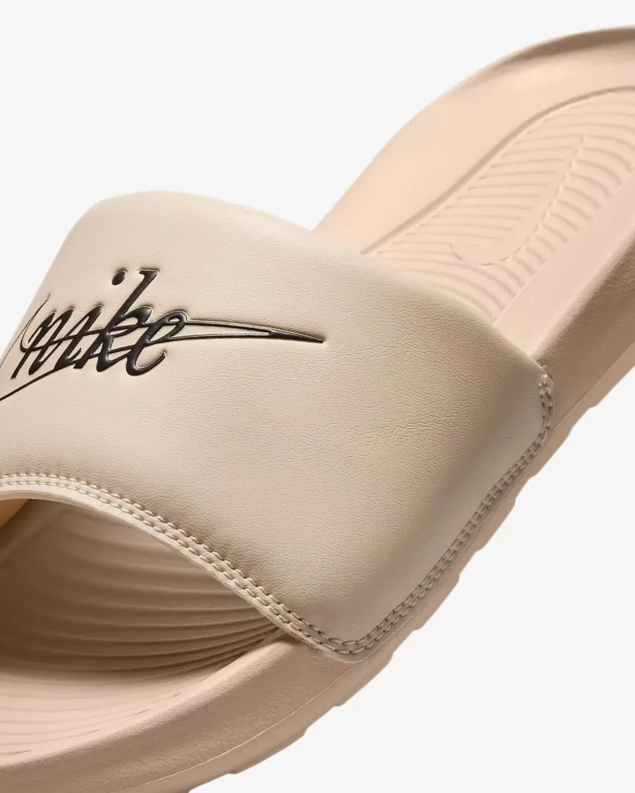 Тапочки Nike Victori One HV5793-100