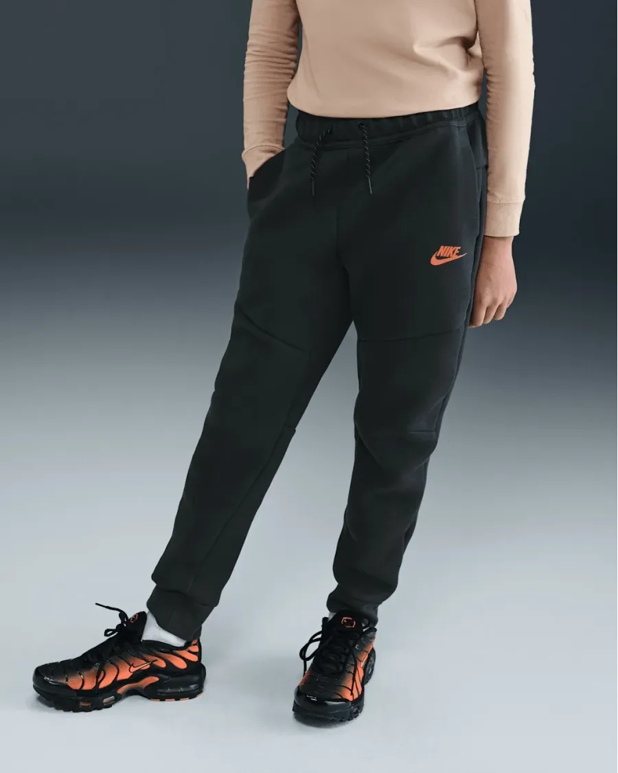Костюм Nike Sportswear Tech Fleece Full-Zip HV5867-013_HV5869-070