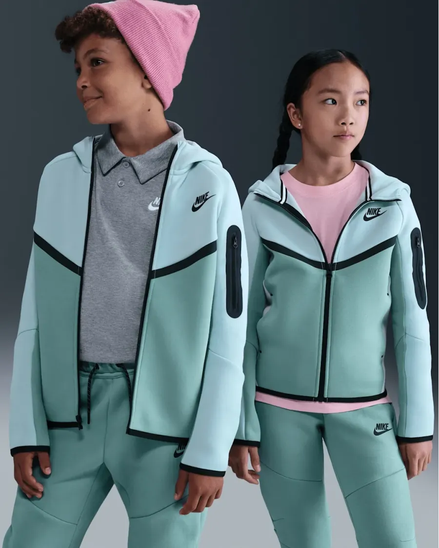 Кофта Nike Sportswear Tech Fleece Full-Zip HV5867-034