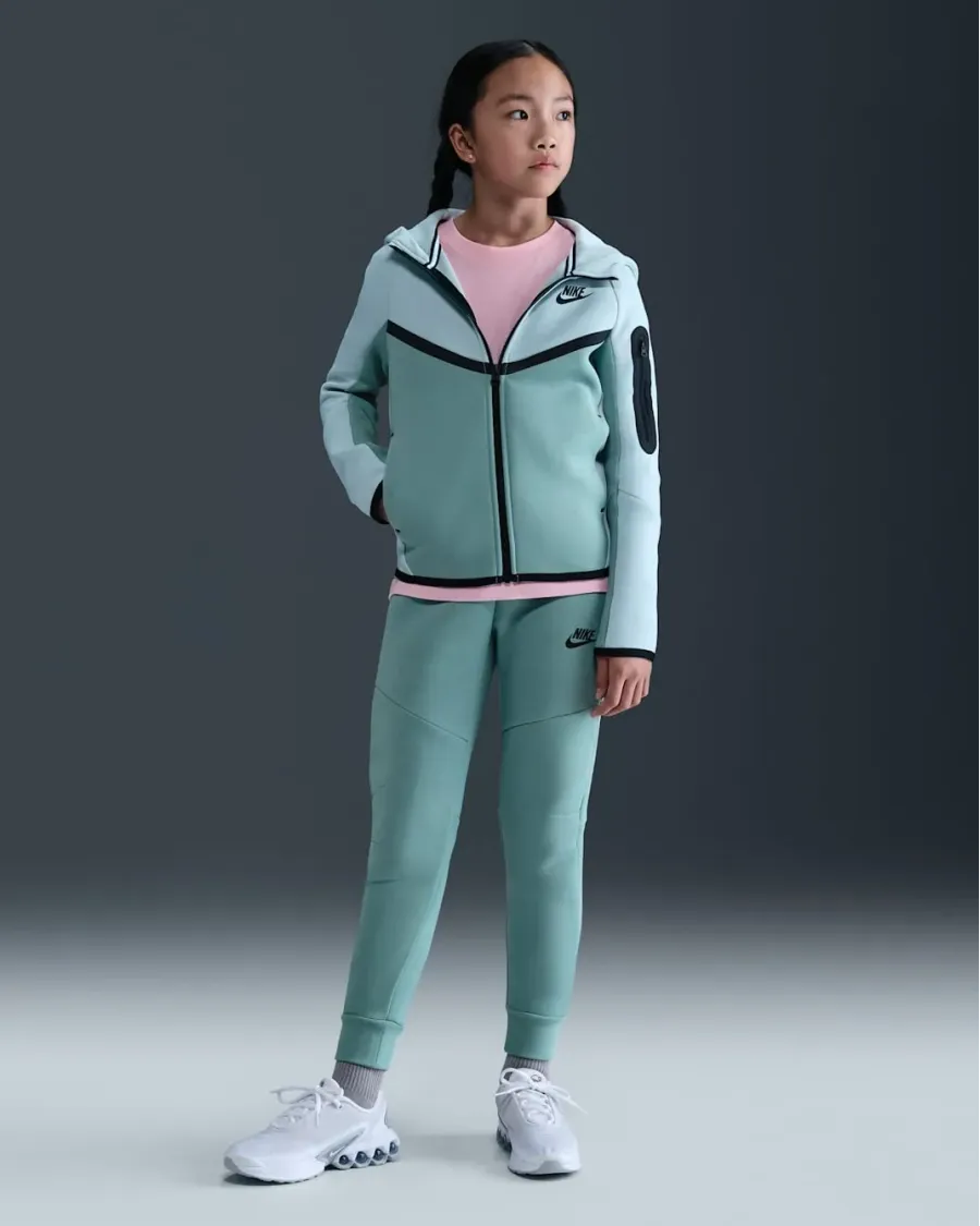 Кофта Nike Sportswear Tech Fleece Full-Zip HV5867-034