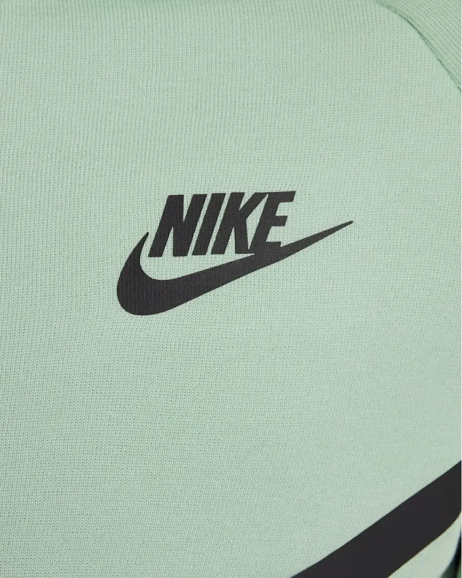 Кофта Nike Sportswear Tech Fleece Full-Zip HV5867-037