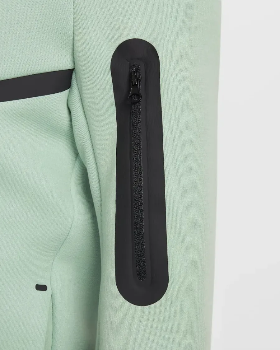 Кофта Nike Sportswear Tech Fleece Full-Zip HV5867-037
