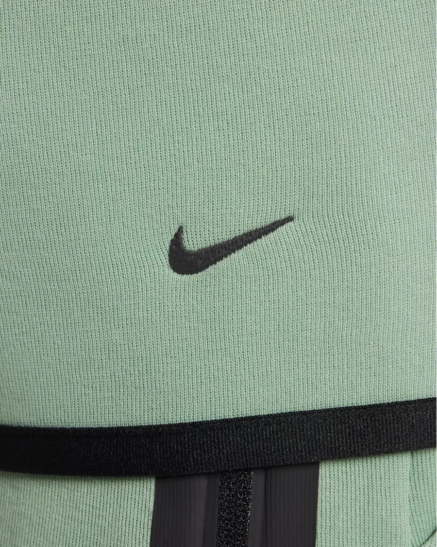 Кофта Nike Sportswear Tech Fleece Full-Zip HV5867-037