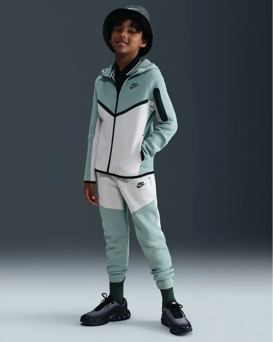 Костюм Nike Sportswear Tech Fleece Full-Zip HV5867-054_HV5869-054