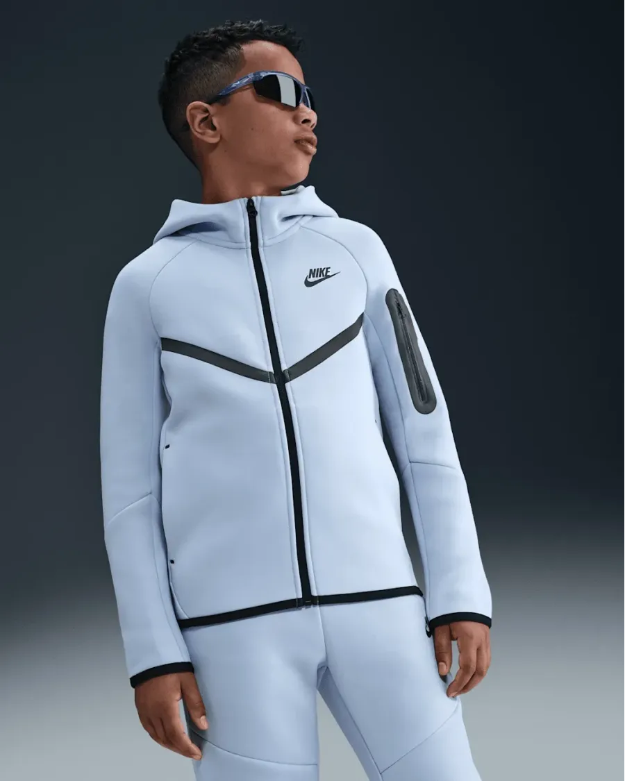 Кофта Nike Sportswear Tech Fleece Full-Zip HV5867-057
