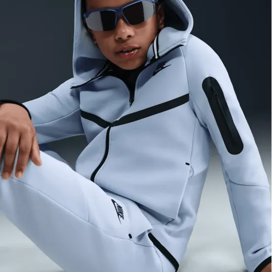 Кофта Nike Sportswear Tech Fleece Full-Zip HV5867-057