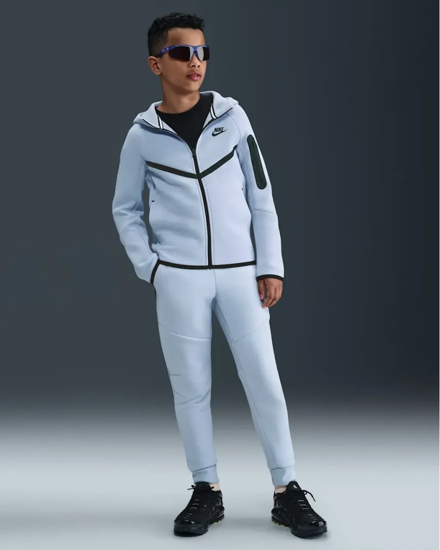 Кофта Nike Sportswear Tech Fleece Full-Zip HV5867-057
