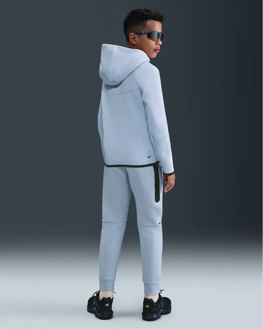 Кофта Nike Sportswear Tech Fleece Full-Zip HV5867-057
