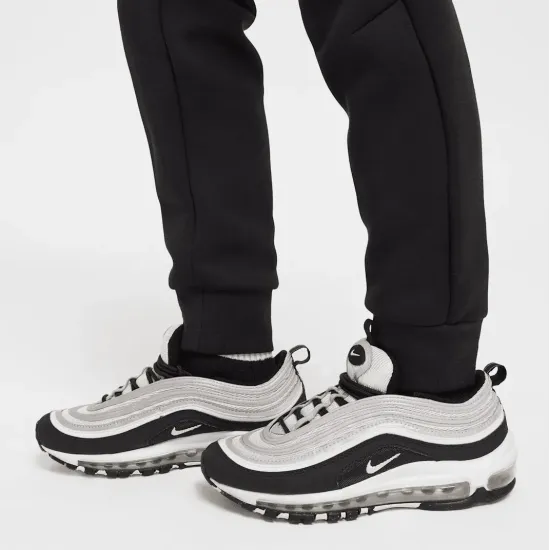 Штани Nike Sportswear Tech Fleece Joggers HV5869-010