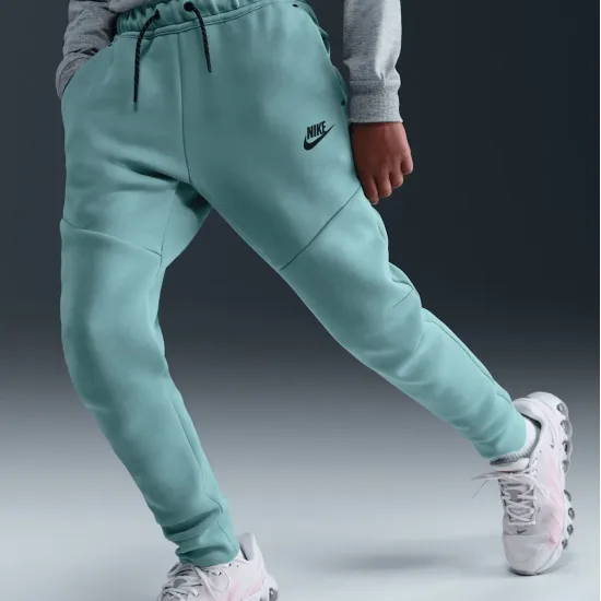 Штани Nike Sportswear Tech Fleece Joggers HV5869-017