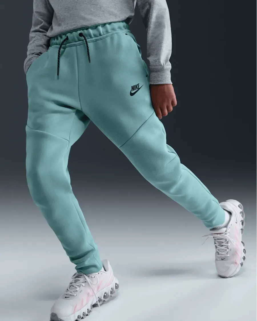 Штани Nike Sportswear Tech Fleece Joggers HV5869-017