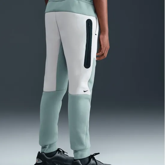 Штани Nike Sportswear Tech Fleece Joggers HV5869-054