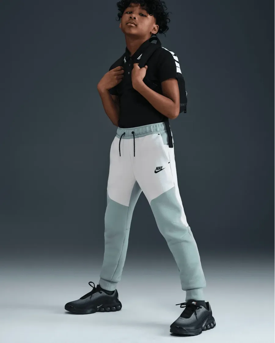 Штани Nike Sportswear Tech Fleece Joggers HV5869-054