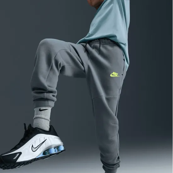 Штани Nike Sportswear Tech Fleece Joggers HV5869-060