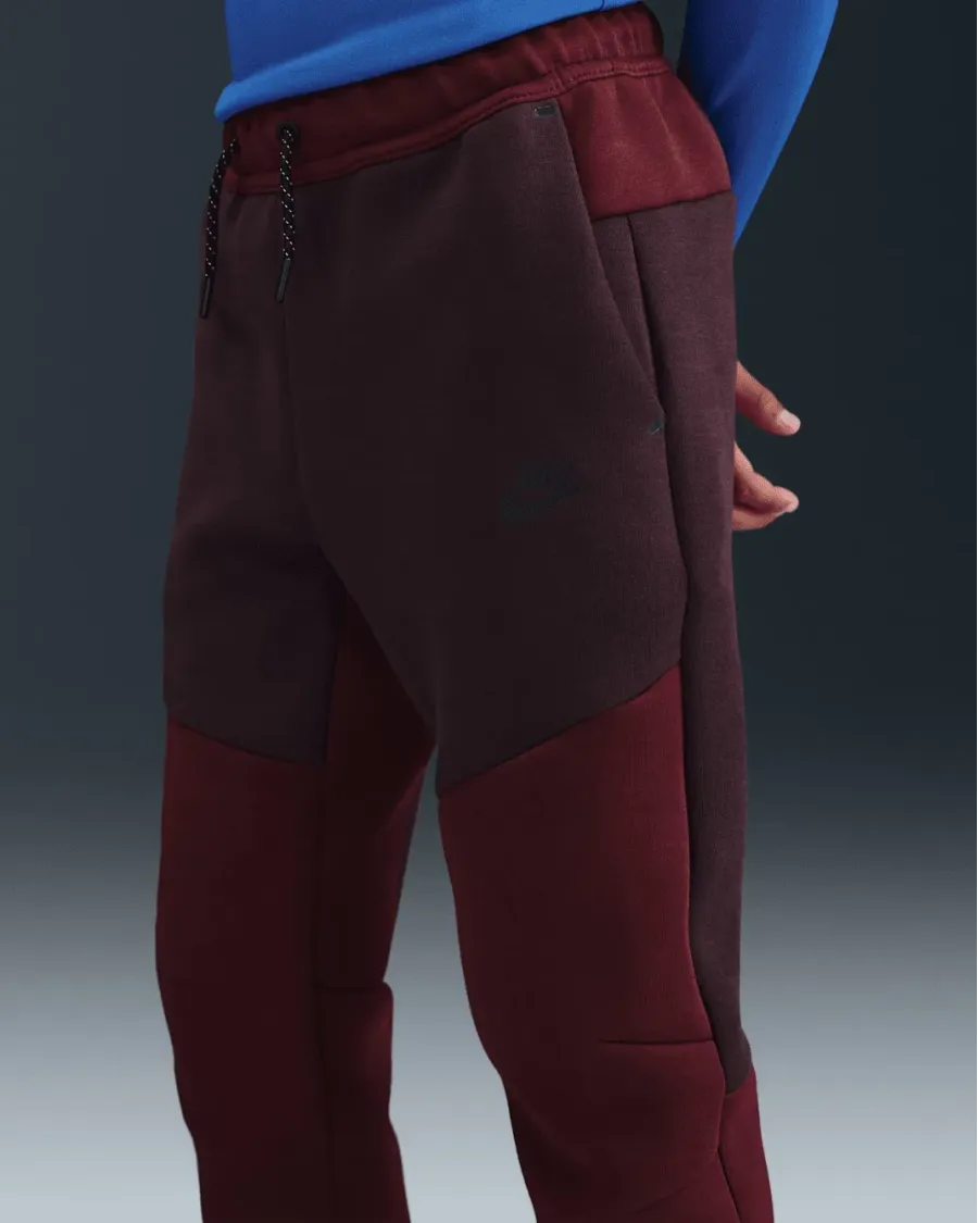 Штани Nike Sportswear Tech Fleece Joggers HV5869-653