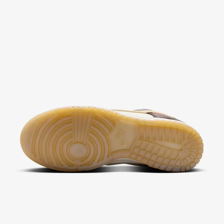 Кросівки Nike Dunk Low LX Year Of the Snake HV5991-171