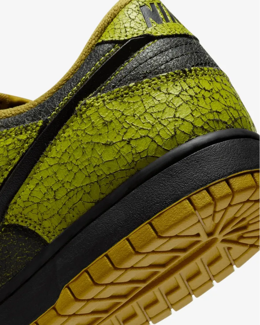 Кросівки Nike Dunk Low Retro QS HV6103-300