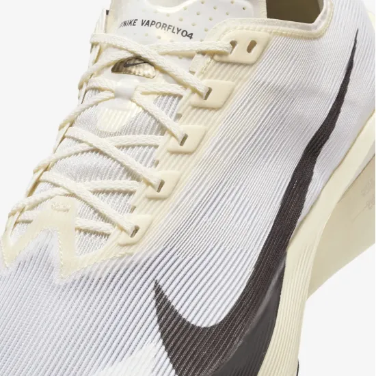 Кросівки Nike ZoomX Vaporfly Next% 4 HV6107-100