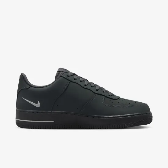 Кросівки Nike Air Force 1 '07 HV6223-002