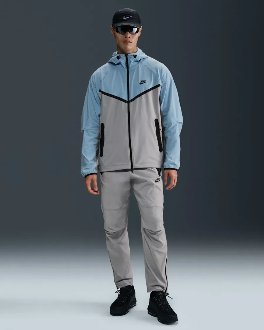 Куртка Nike Tech Woven Full-Zip Windrunner HV6514-012