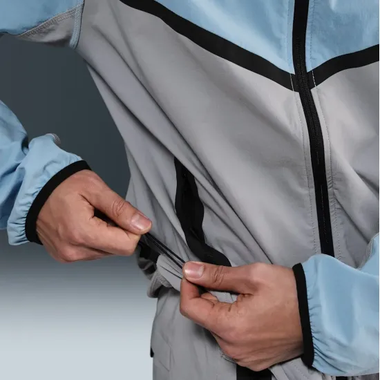 Куртка Nike Tech Woven Full-Zip Windrunner HV6514-012