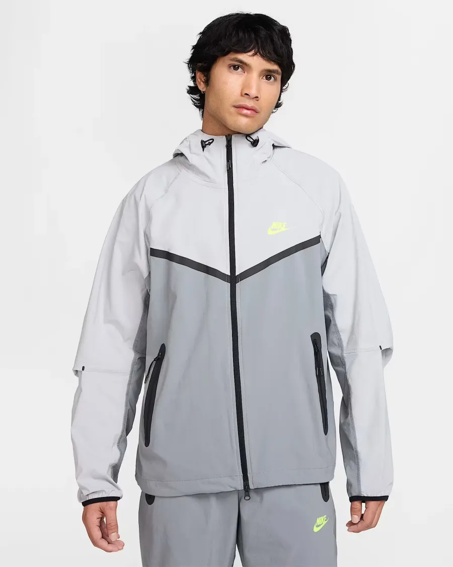 Куртка Nike Tech Woven Full-Zip Windrunner HV6514-065